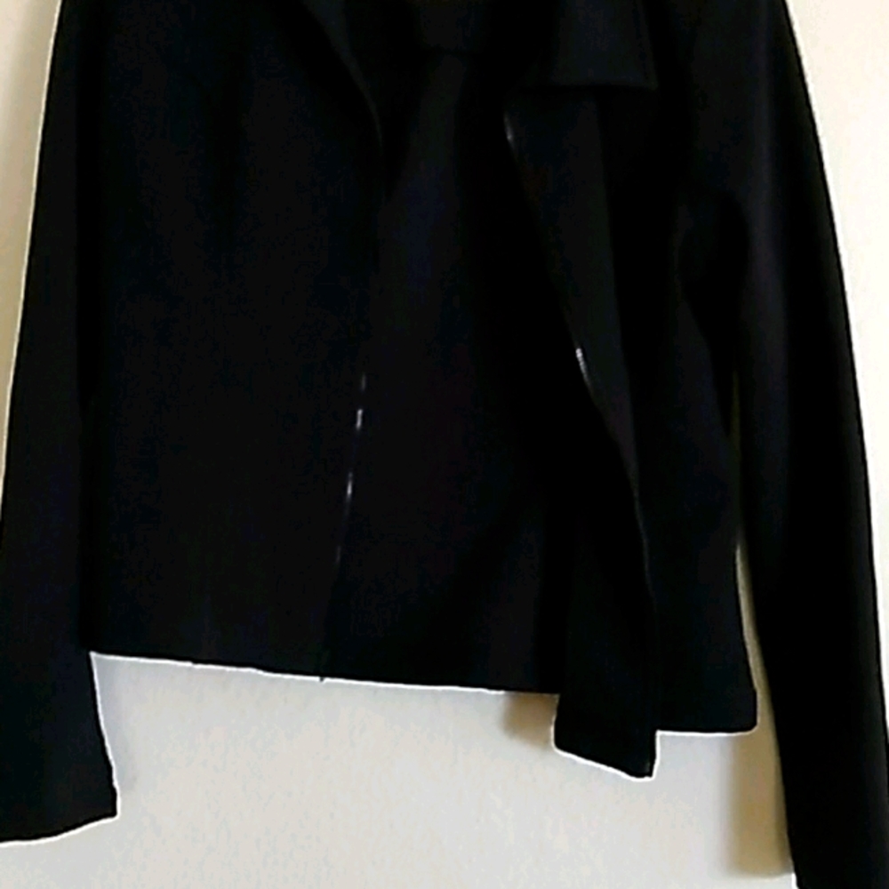 JUST REDUCED NEW short  black  light jacket